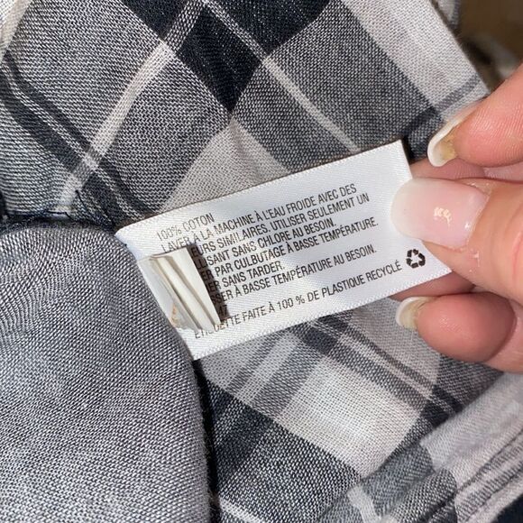 Mossimo Supply Co Plaid Button Down Top! - Picture 12 of 13